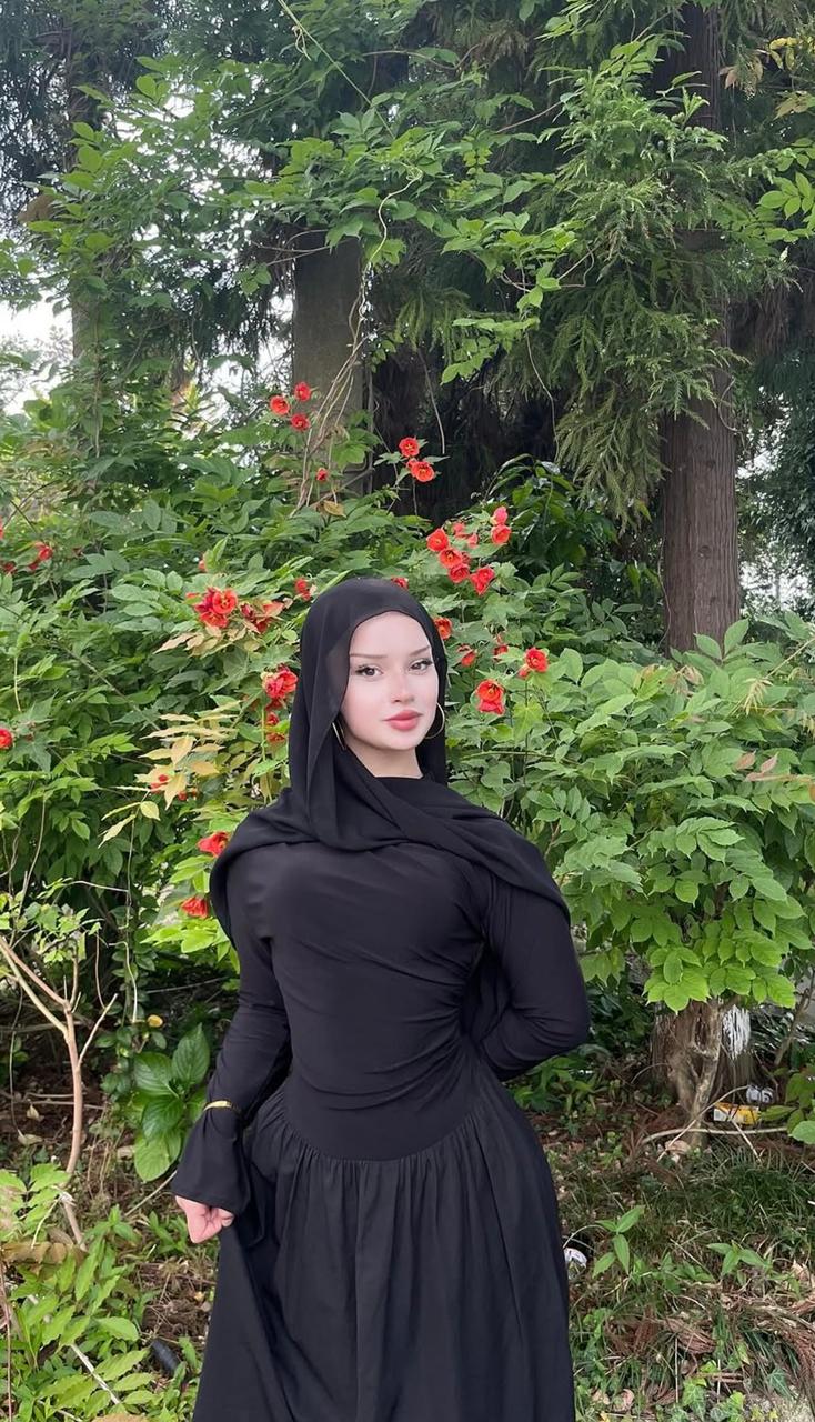 Işıklı Yenilikçi Bayan Escort Feyza